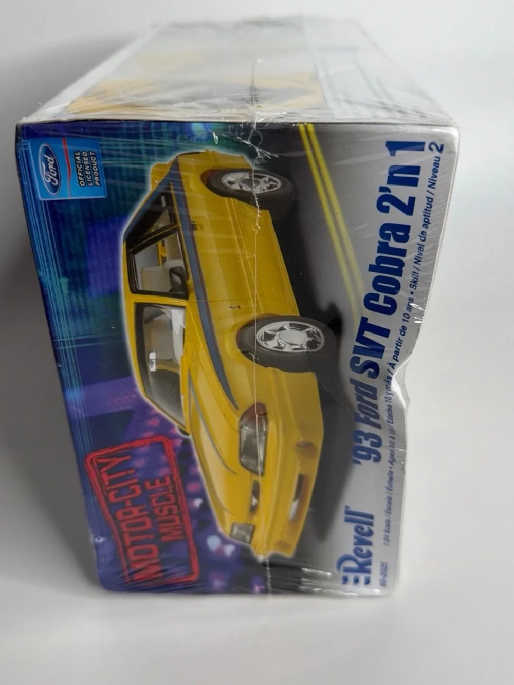 Revell 1993 Ford SVT Cobra 1:24 Model Kit
